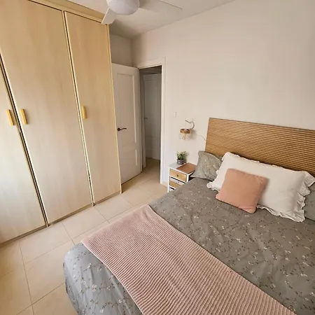2 Linea Playa Gandia Solo Familias Apartament
